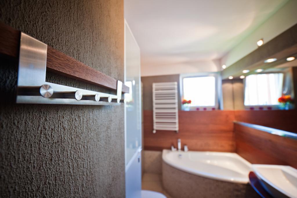 Best Inn Poznan Apartament Wojskowa Quarto foto